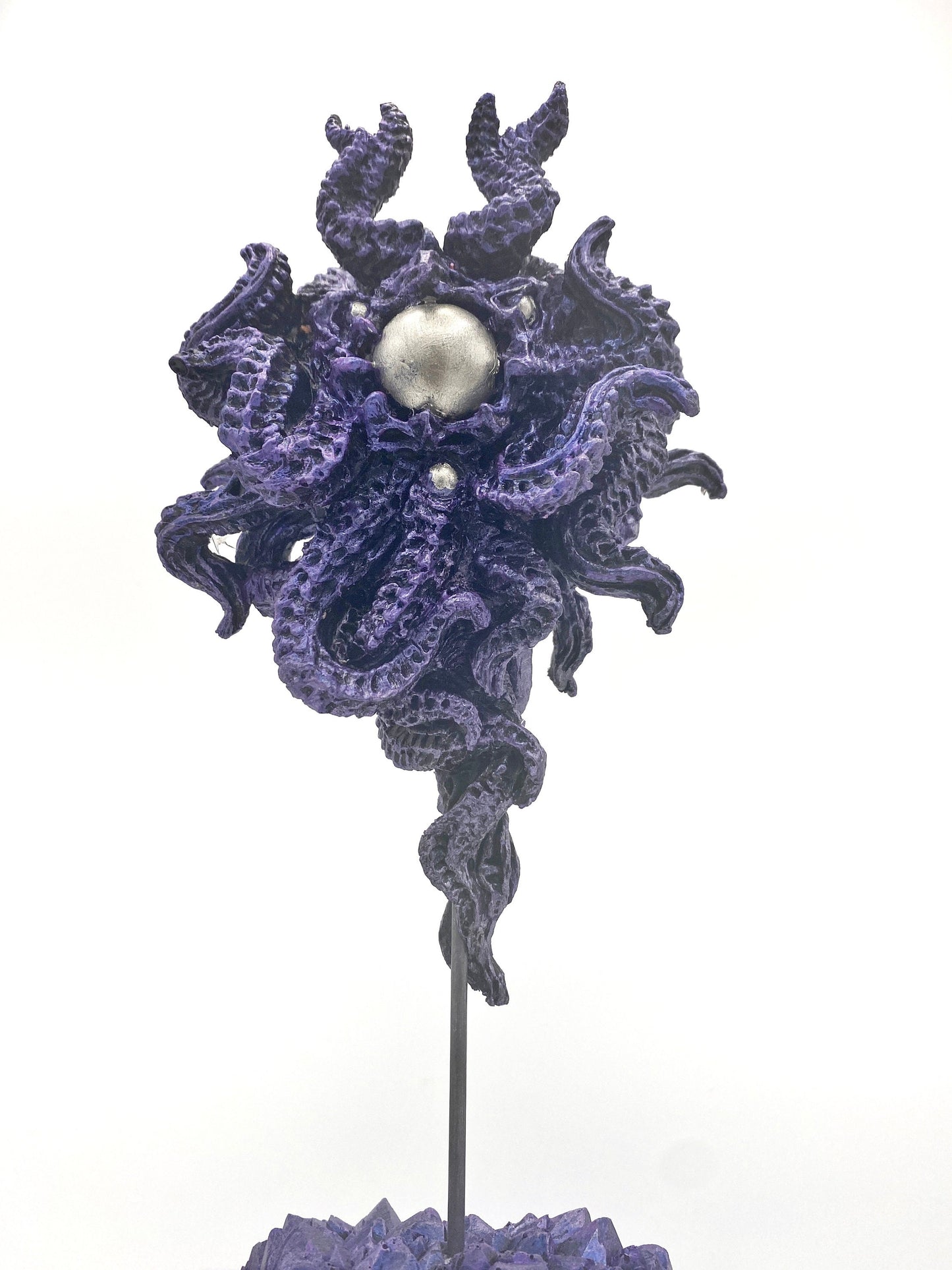 H.P.Lovecraft's Azathoth Statue, Color Shift Purple, Resin Sculpture| Cthulhu Mythos Monster Figurine | Lovecraftian Horror and Gamer Decor