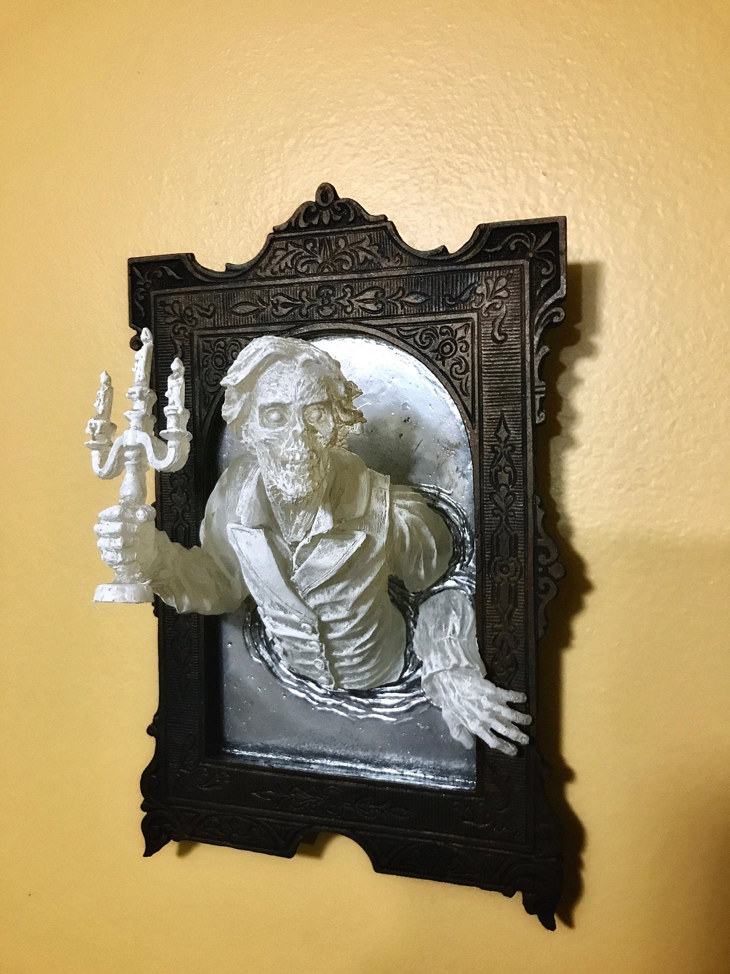 Gentleman Ghost in the Mirror, Ghoul Version