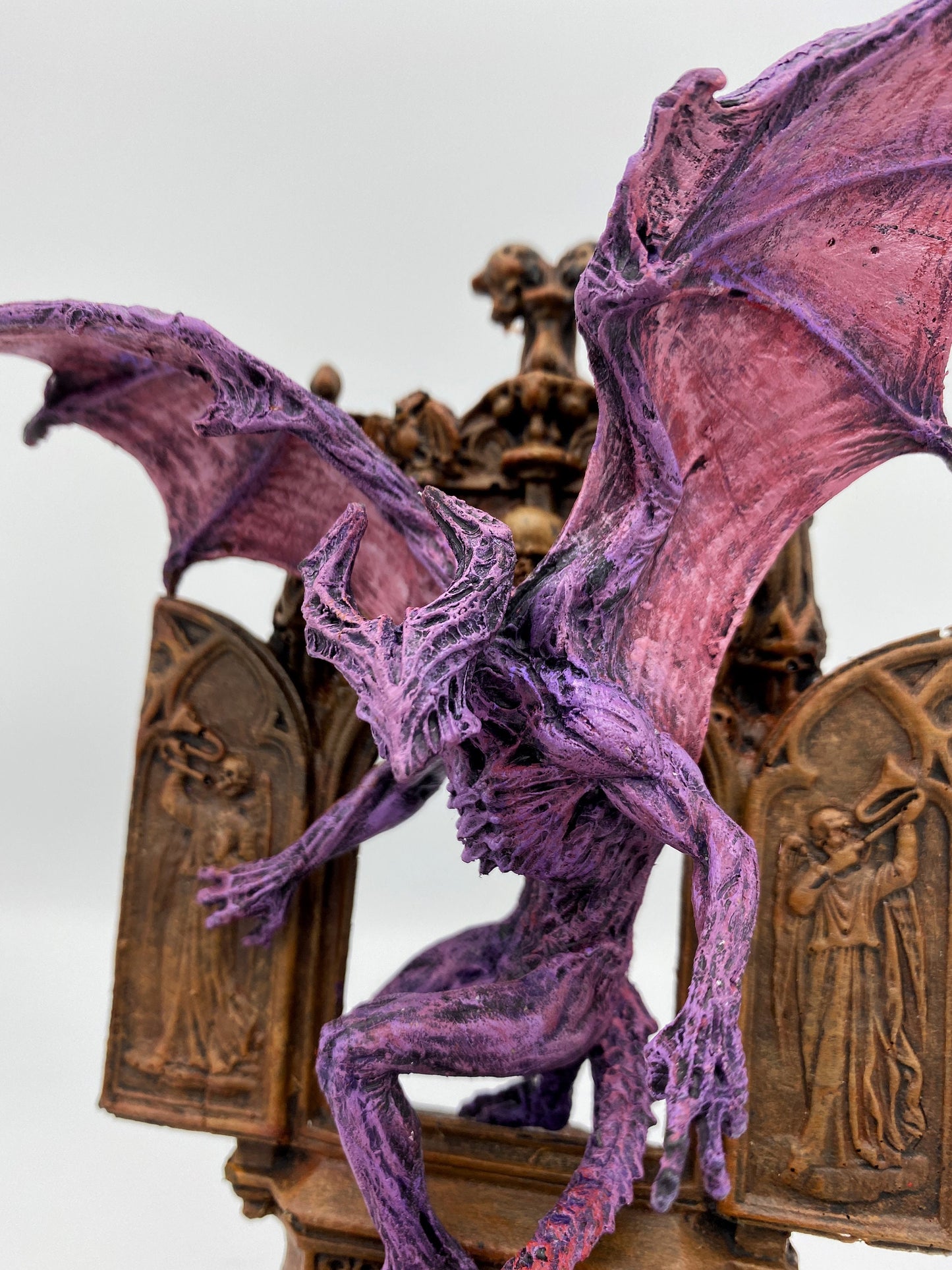 H.P. Lovecraft's Nightgaunt Statue, Full Color Sculpture | Cthulhu Mythos Monster Figurine | Lovecraftian Horror Decor and Gamer Gift
