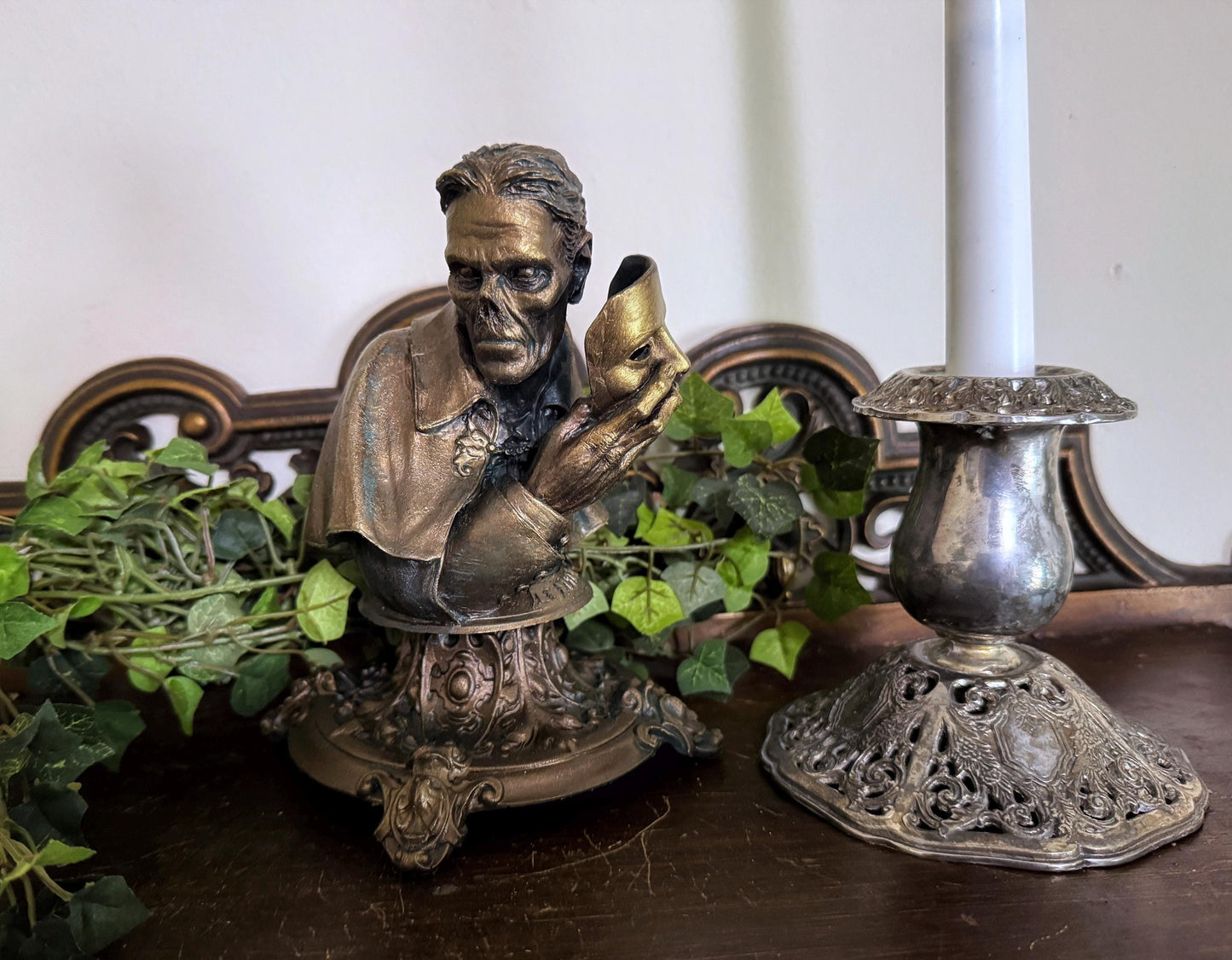 Phantom of the Opera Bust, Hand Painted Resin Sculpture |. Halloween Monster Opera Ghost Figurine | Gothic Art for Spooky Home Decor