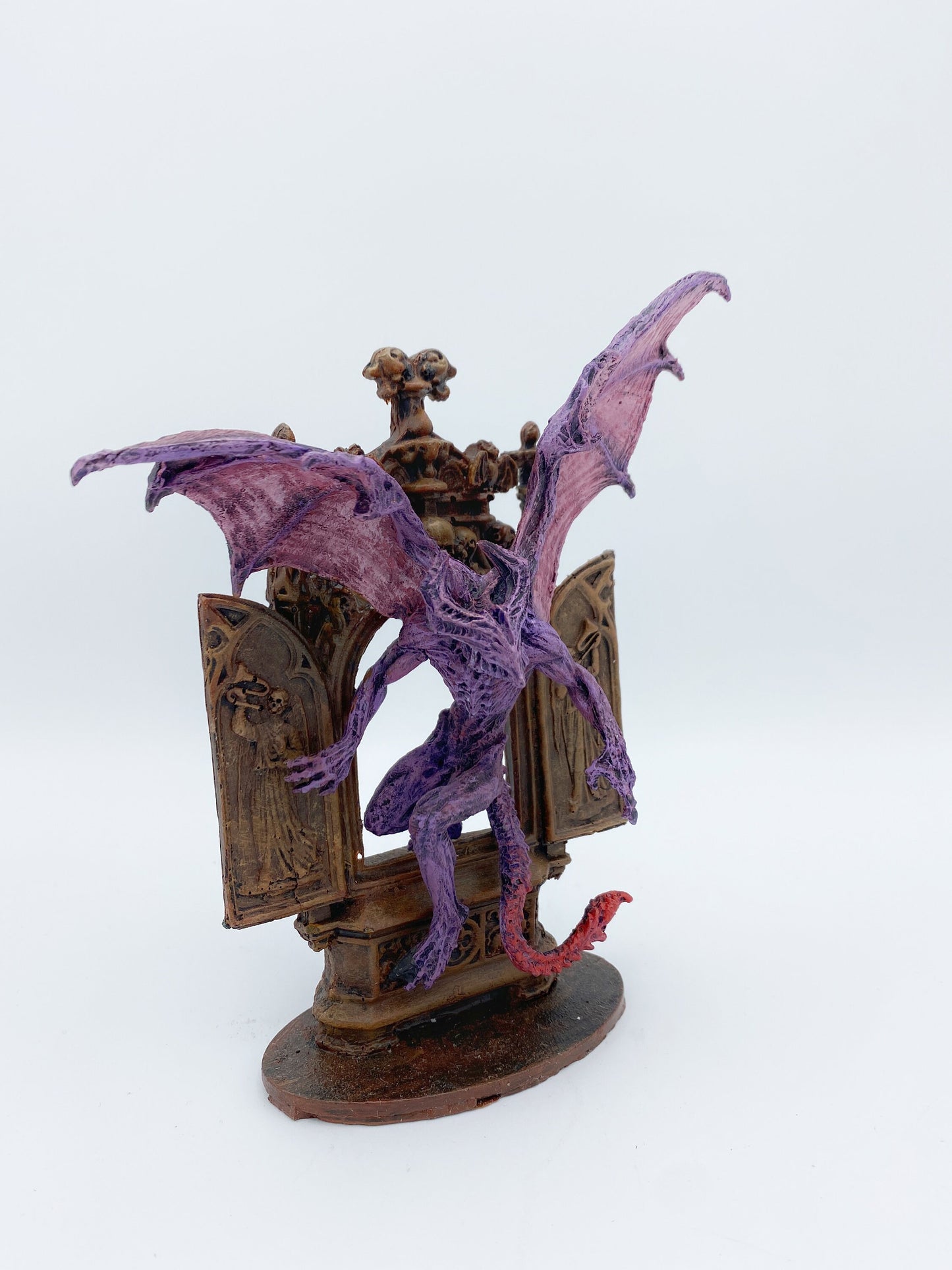 H.P. Lovecraft's Nightgaunt Statue, Full Color Sculpture | Cthulhu Mythos Monster Figurine | Lovecraftian Horror Decor and Gamer Gift