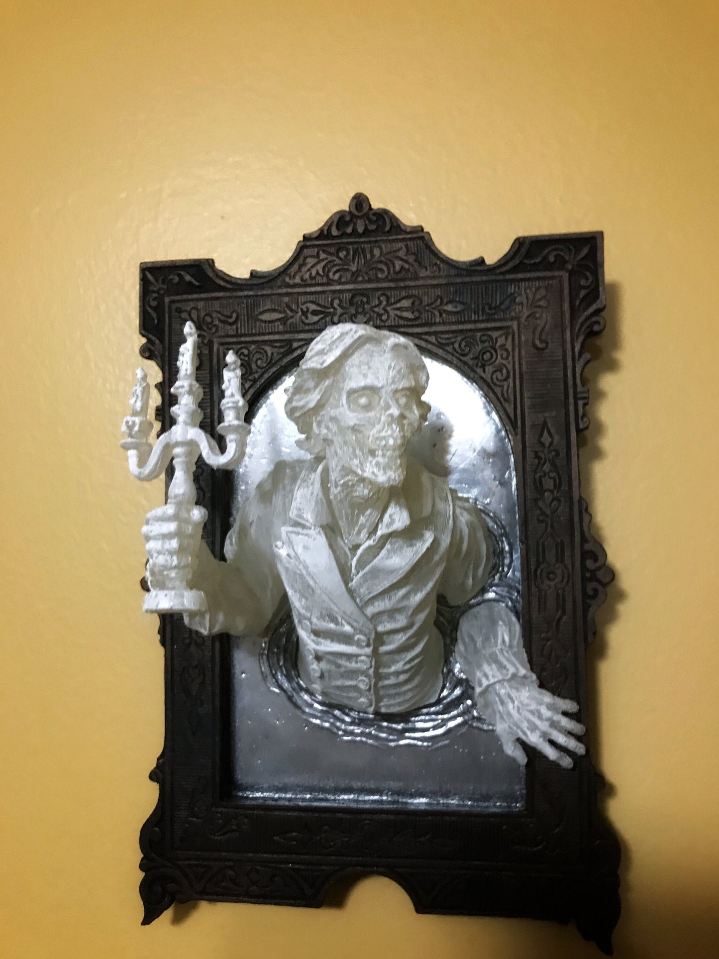 Gentleman Ghost in the Mirror, Ghoul Version