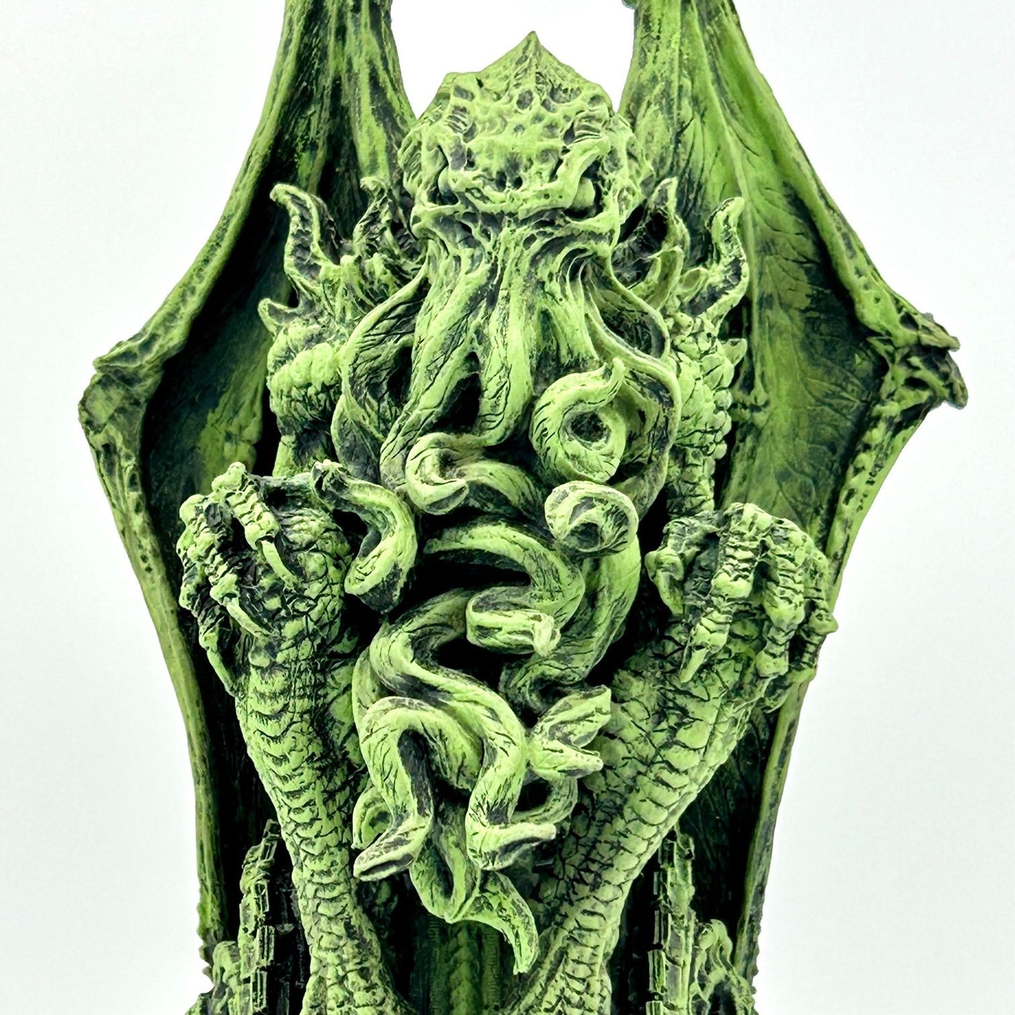 Cthulhu Enthroned Statue, Hand Painted Resin Sculpture | Cthulhu Mythos Monster Figurine | Lovecraftian Horror Decor and Gamer Gift