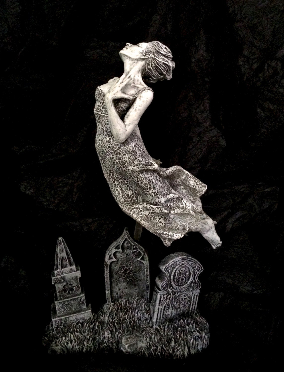 Victorian Ghost Statue, Hand Painted Resin Sculpture, Glow in the Dark | Gothic Horror Haunting Art| Dark Folklore Art for Spooky Home Decor