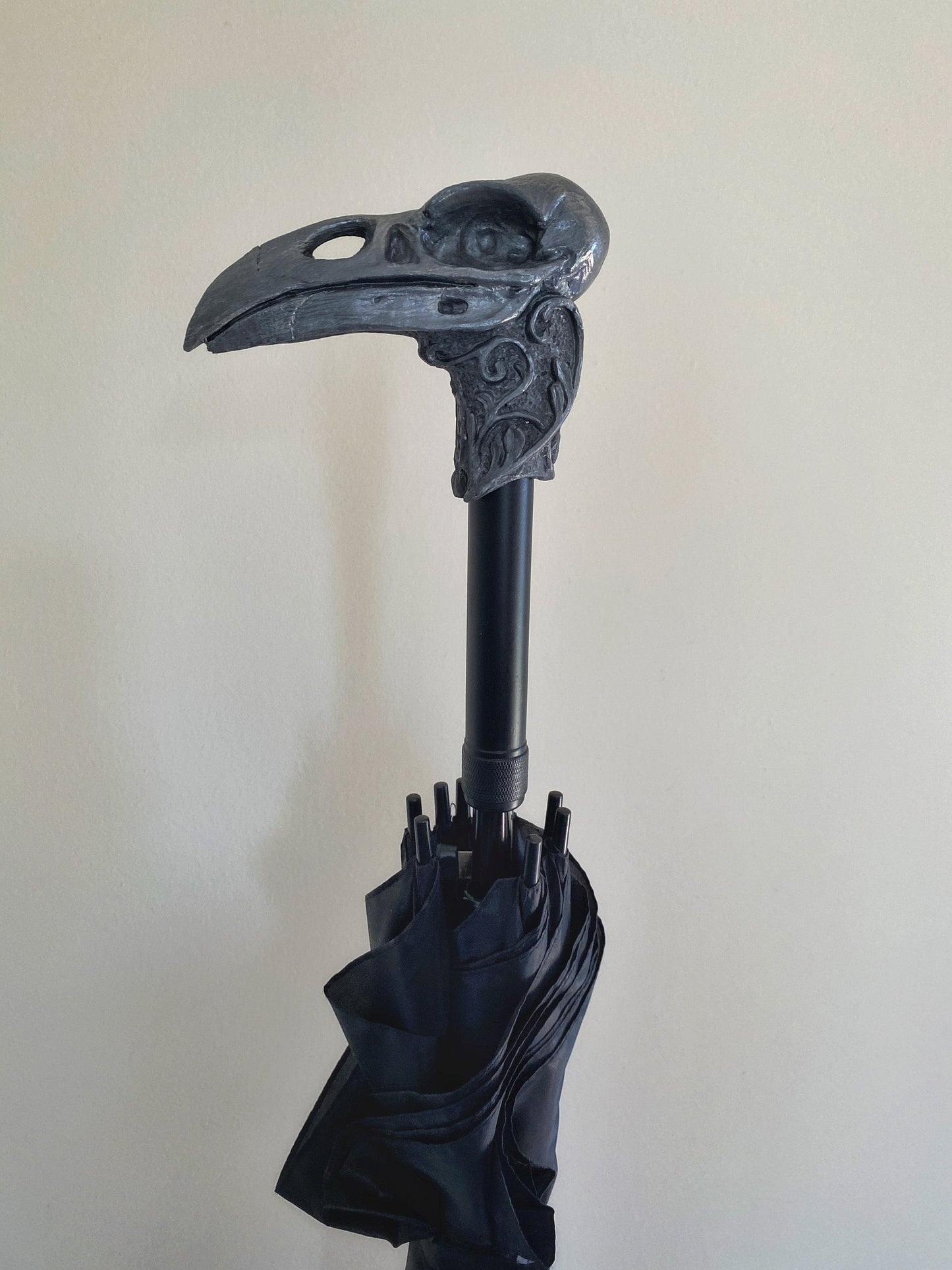 Raven Skull Umbrella, Hand Sculpted Resin | Dark Victorian Gothic Umbrella | Fantasy Cosplay | Raven Crow Skull Umbrella, Gothic Accessory
