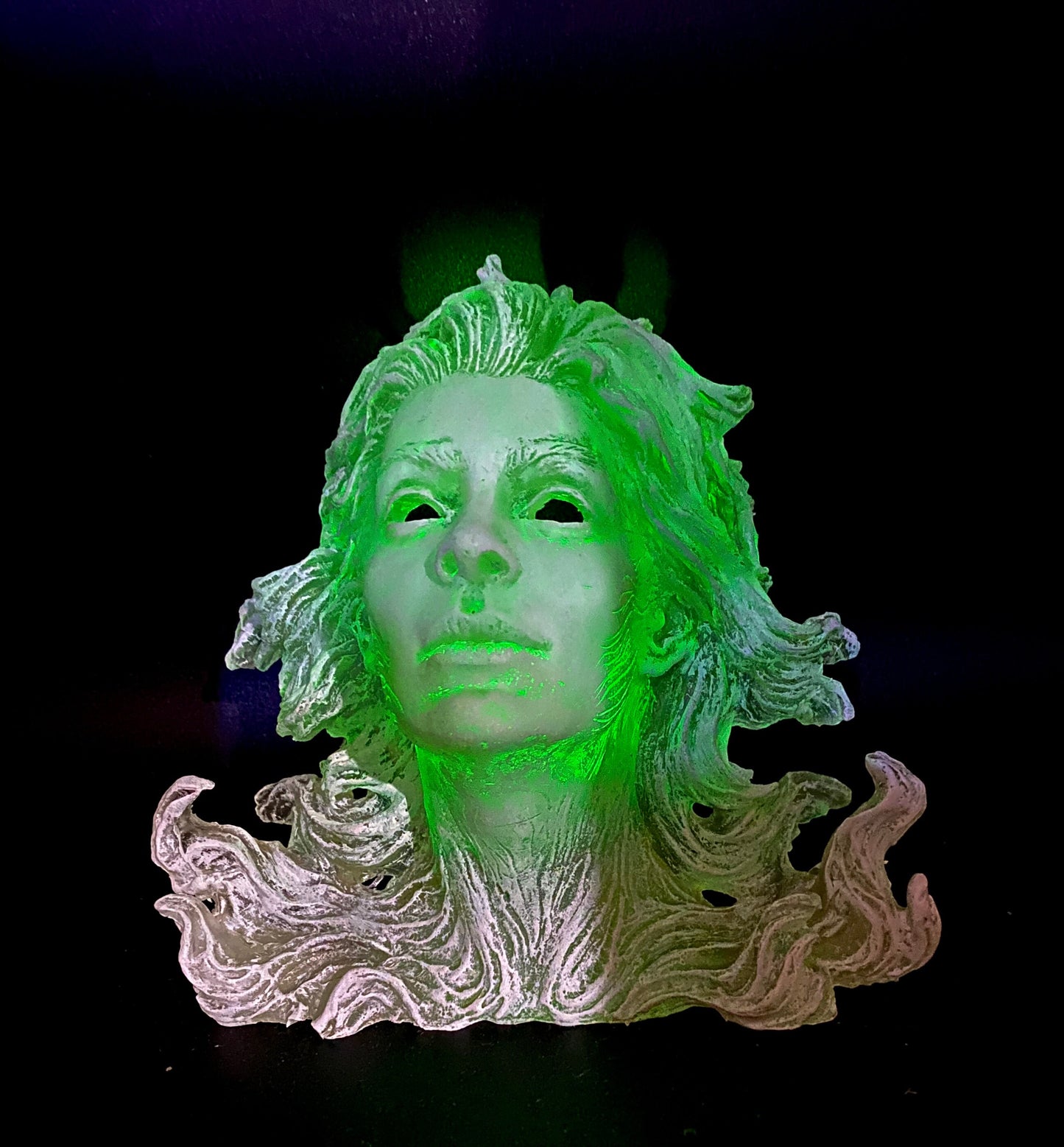 Spirit Summoning Sculpture, with LED Tea Light, Hand Painted Resin Sculpture |Spooky Gothic Light Feature |Ghost Light for Gothic Home Decor