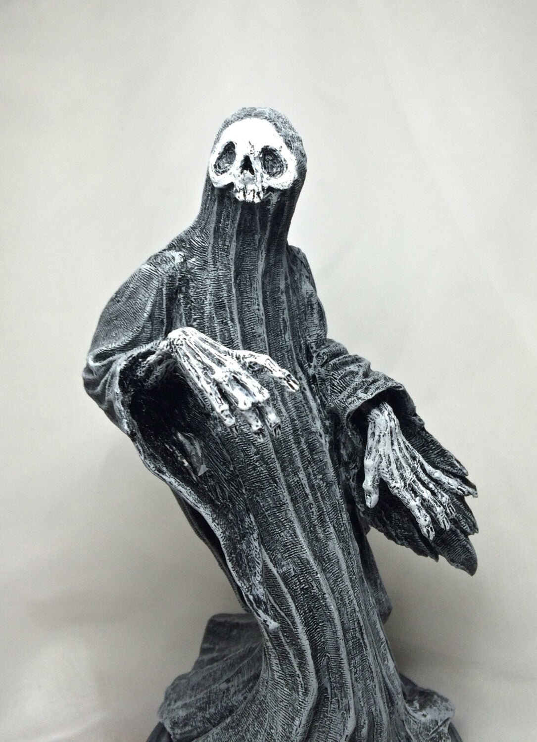 Wraith Statue, design by Abigail Larson