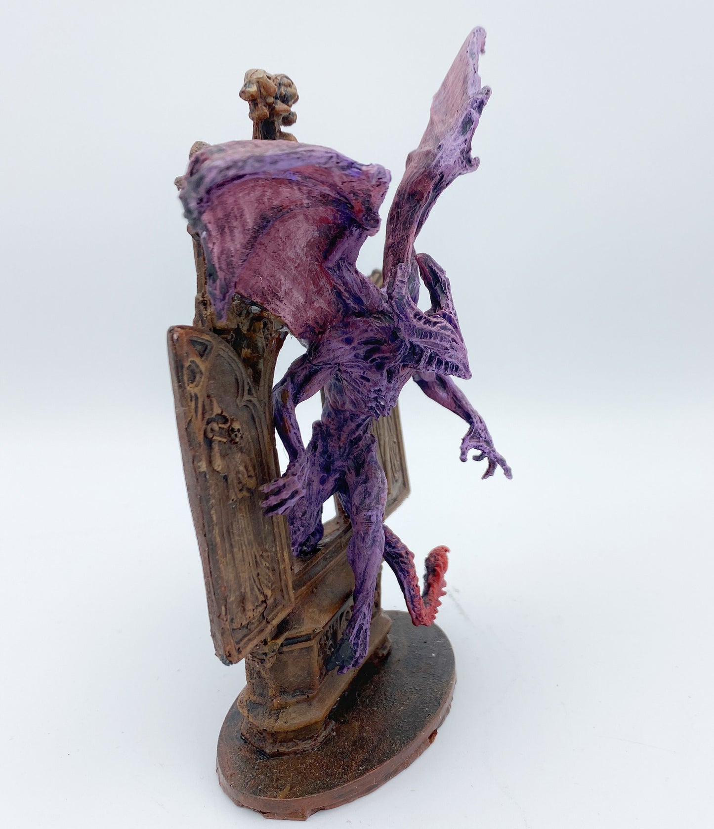 H.P. Lovecraft's Nightgaunt Statue, Full Color Sculpture | Cthulhu Mythos Monster Figurine | Lovecraftian Horror Decor and Gamer Gift