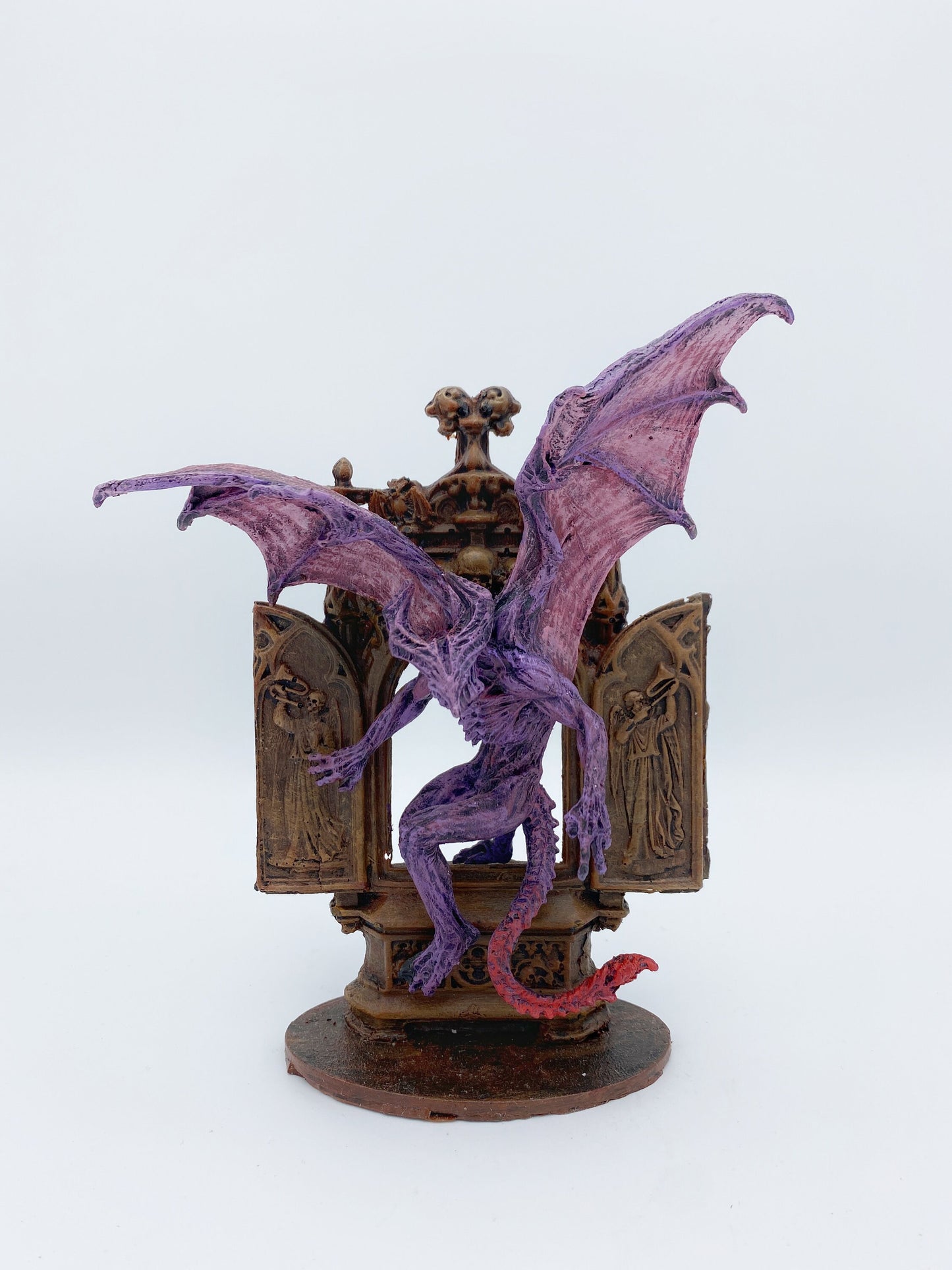 H.P. Lovecraft's Nightgaunt Statue, Full Color Sculpture | Cthulhu Mythos Monster Figurine | Lovecraftian Horror Decor and Gamer Gift