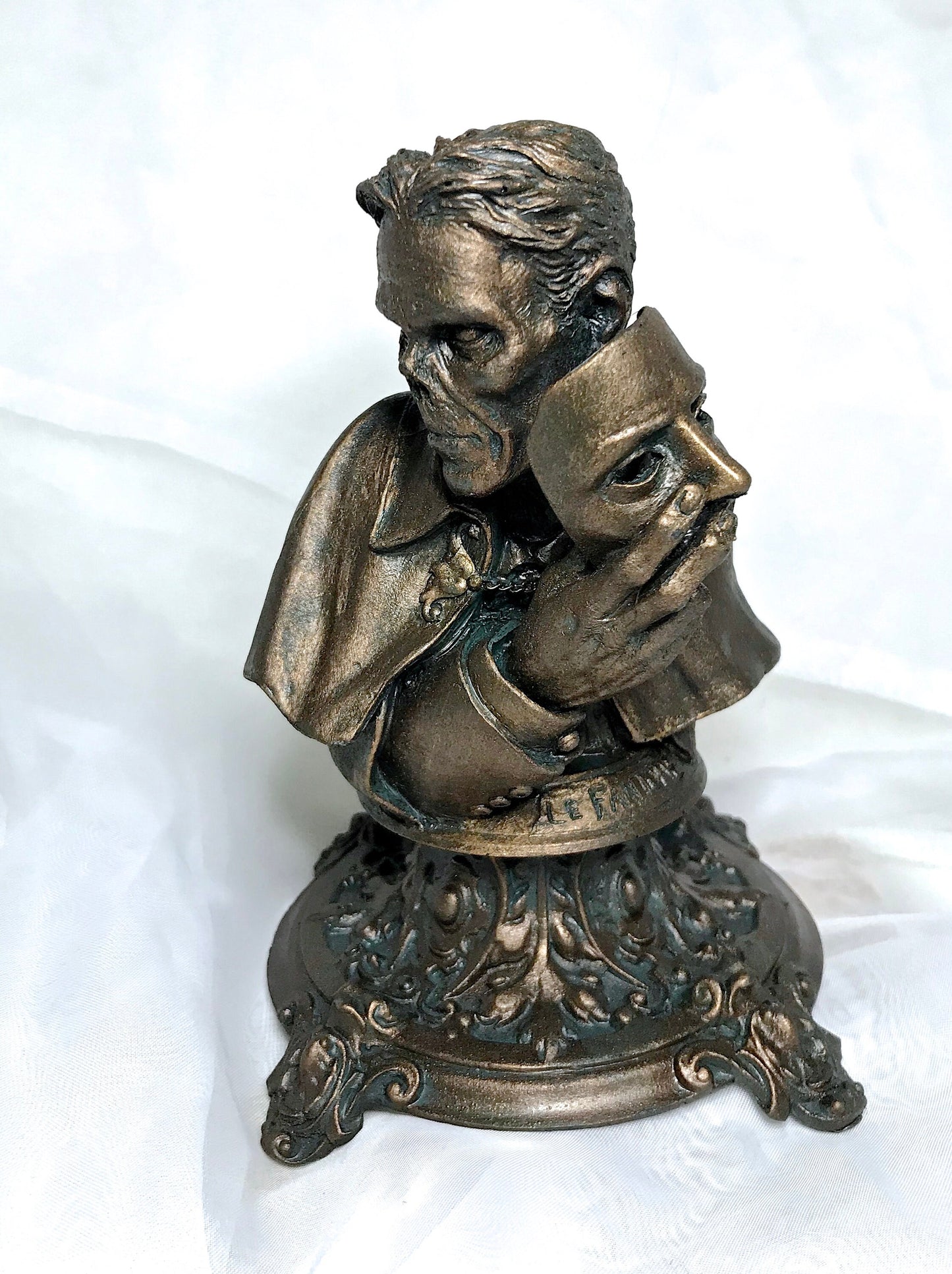 Phantom of the Opera Bust, Hand Painted Resin Sculpture |. Halloween Monster Opera Ghost Figurine | Gothic Art for Spooky Home Decor