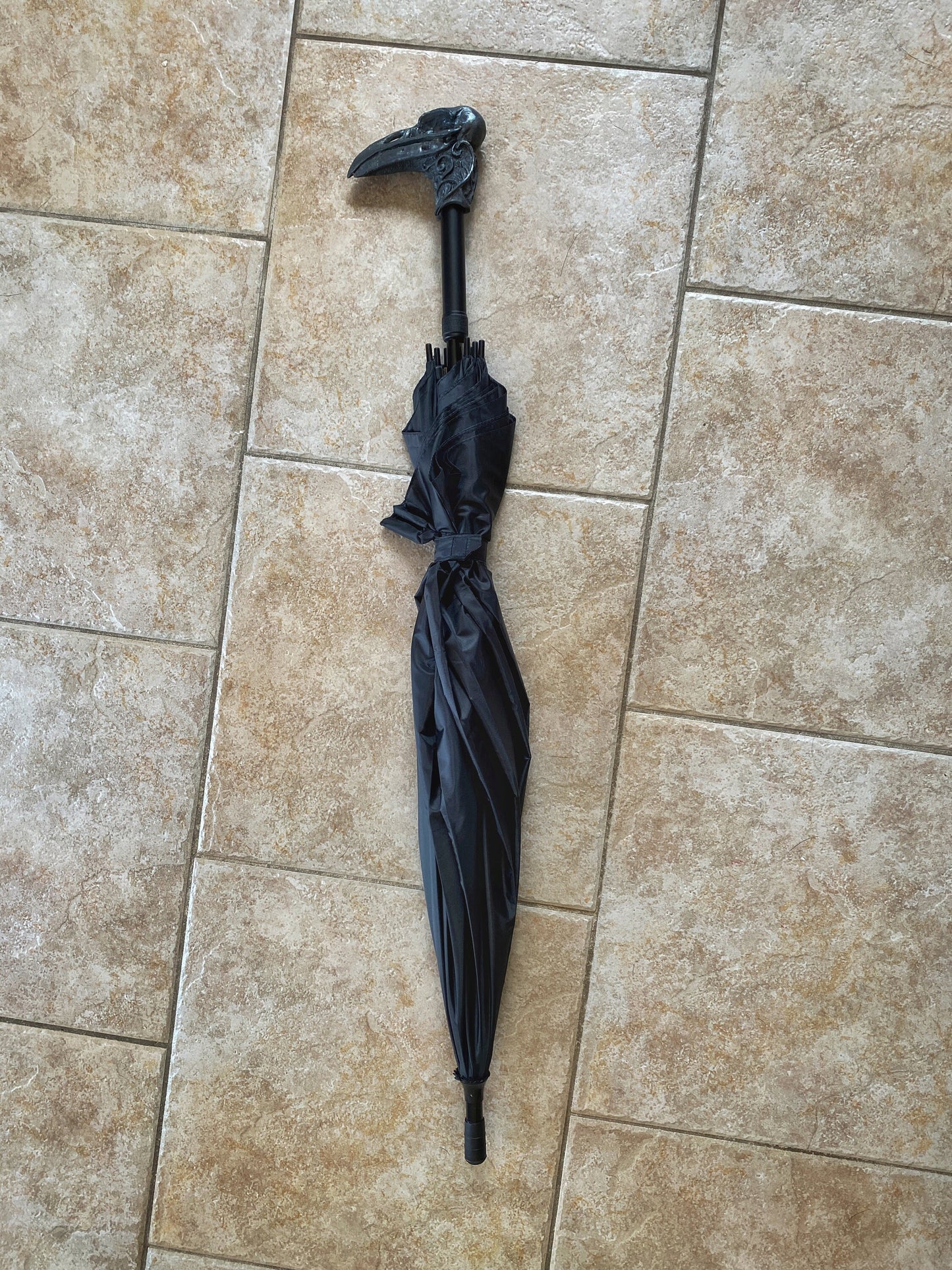 Raven Skull Umbrella, Hand Sculpted Resin | Dark Victorian Gothic Umbrella | Fantasy Cosplay | Raven Crow Skull Umbrella, Gothic Accessory