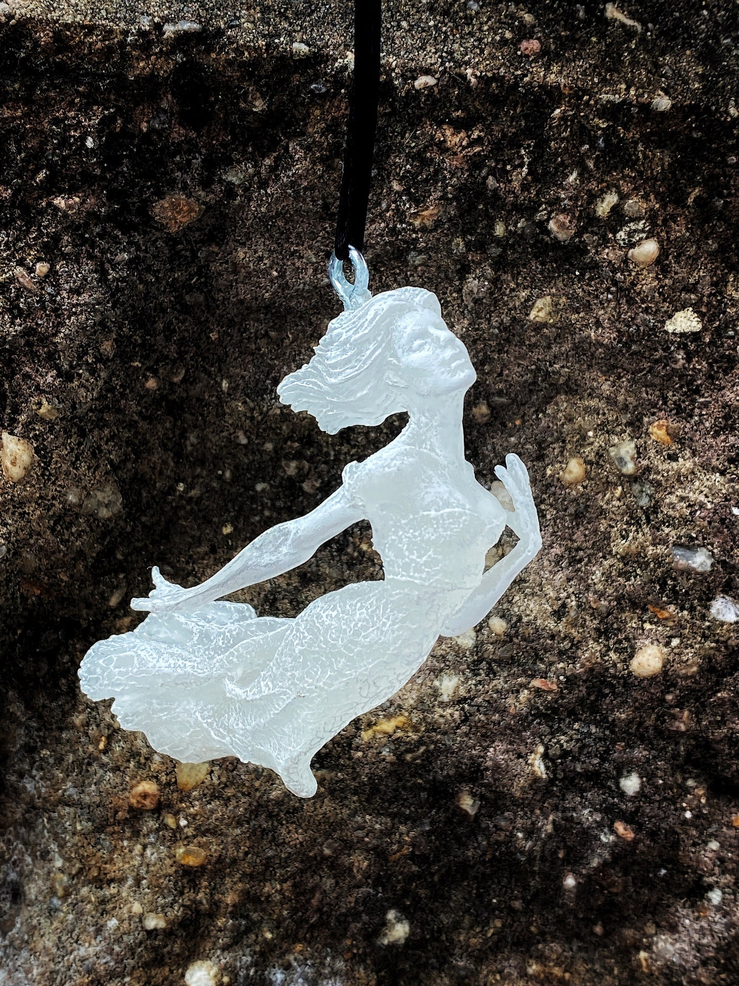 Victorian Ghost Ornament, Hand Painted Resin Sculpture| Gothic Horror Haunting Art| Dark Folklore Art Ornament for Spooky Home Decor