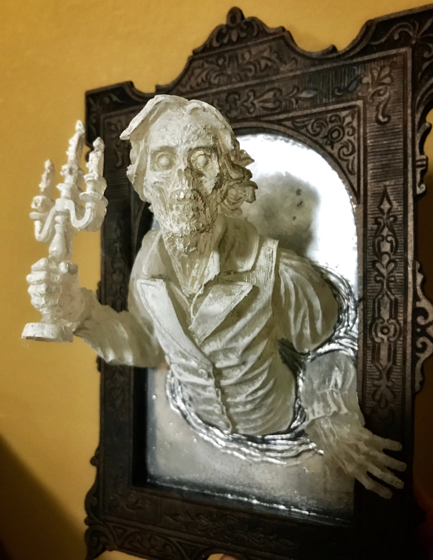 Gentleman Ghost in the Mirror, Ghoul Version
