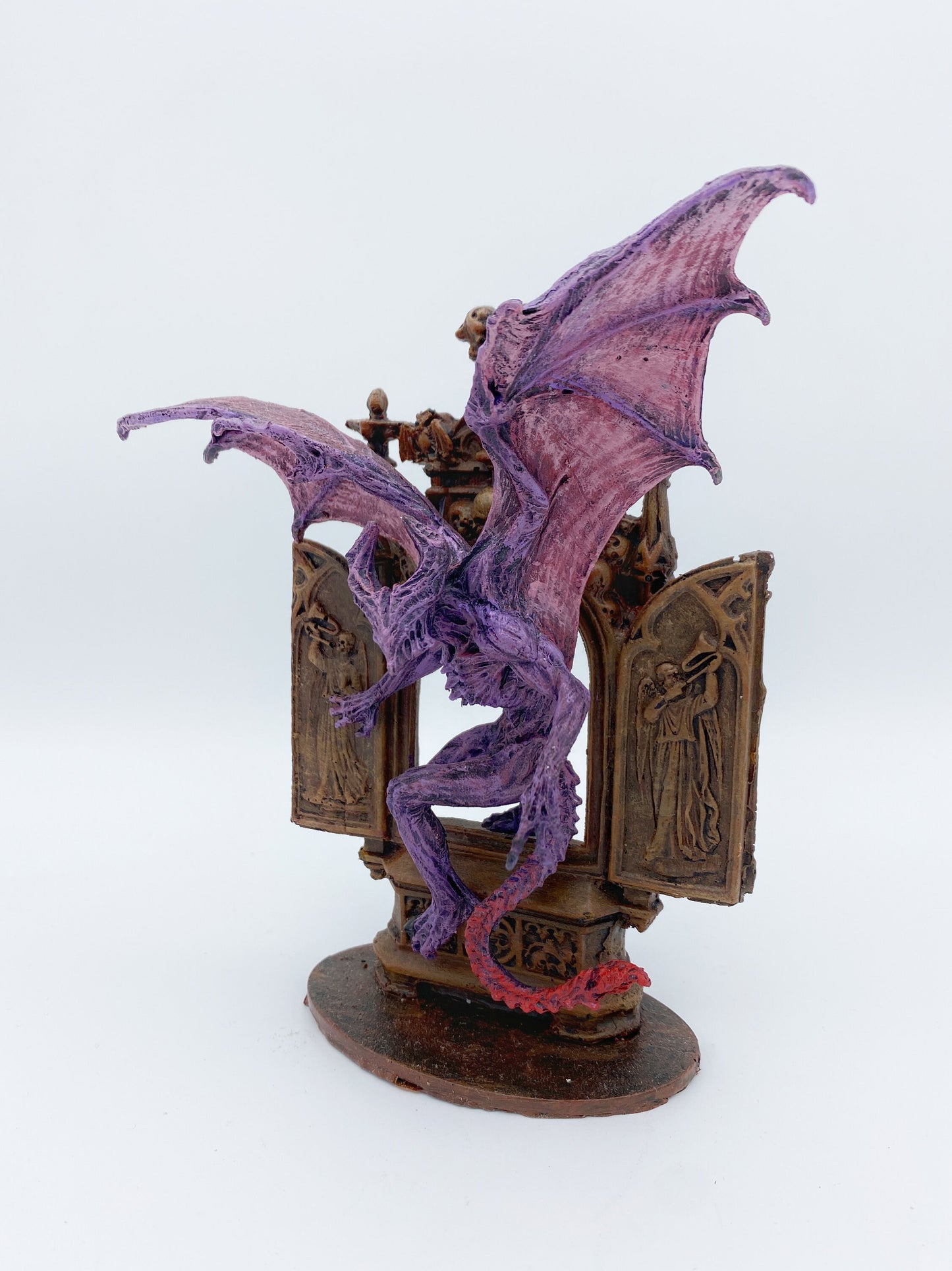 H.P. Lovecraft's Nightgaunt Statue, Full Color Sculpture | Cthulhu Mythos Monster Figurine | Lovecraftian Horror Decor and Gamer Gift