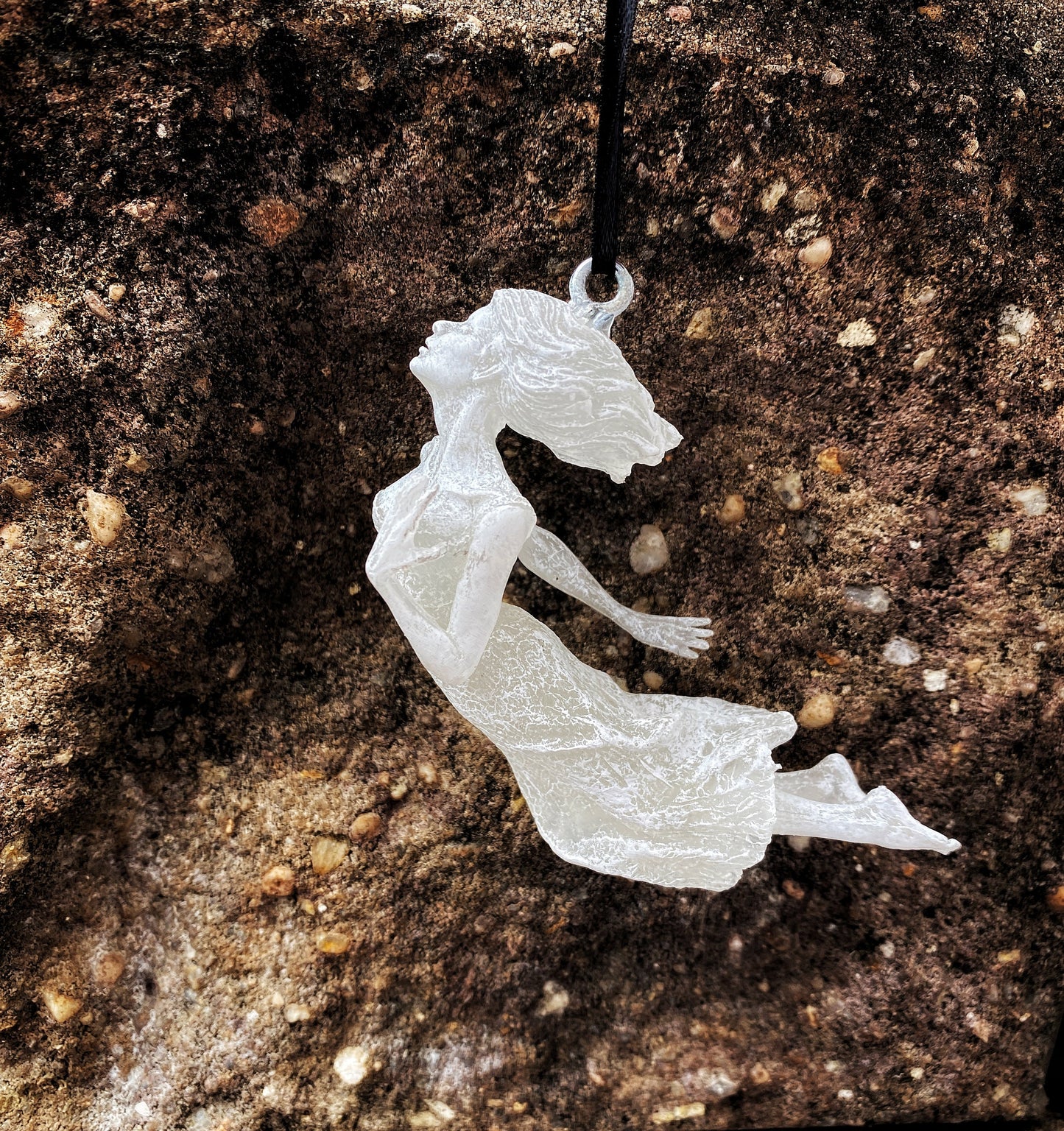 Victorian Ghost Ornament, Hand Painted Resin Sculpture| Gothic Horror Haunting Art| Dark Folklore Art Ornament for Spooky Home Decor