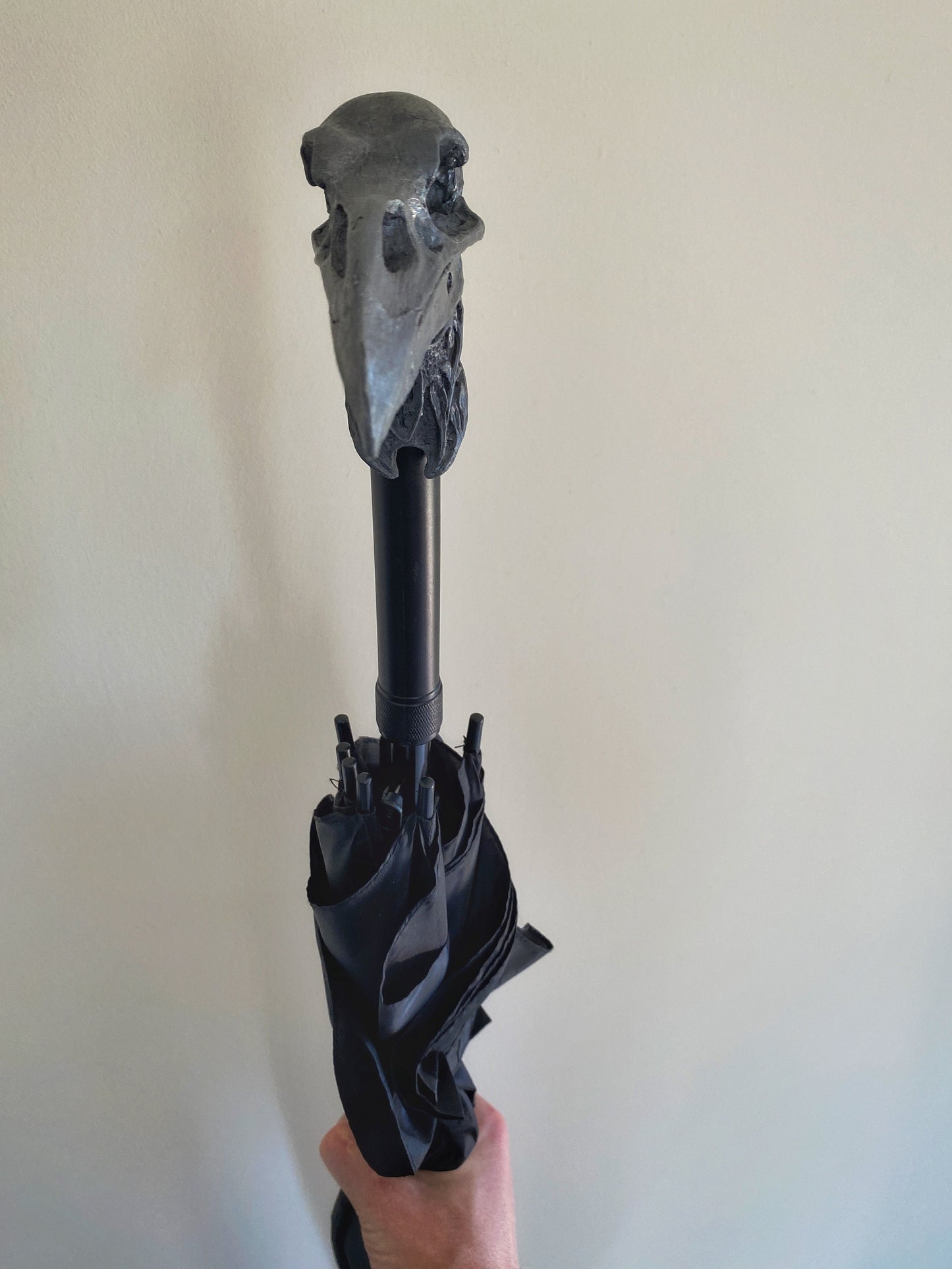Raven Skull Umbrella, Hand Sculpted Resin | Dark Victorian Gothic Umbrella | Fantasy Cosplay | Raven Crow Skull Umbrella, Gothic Accessory
