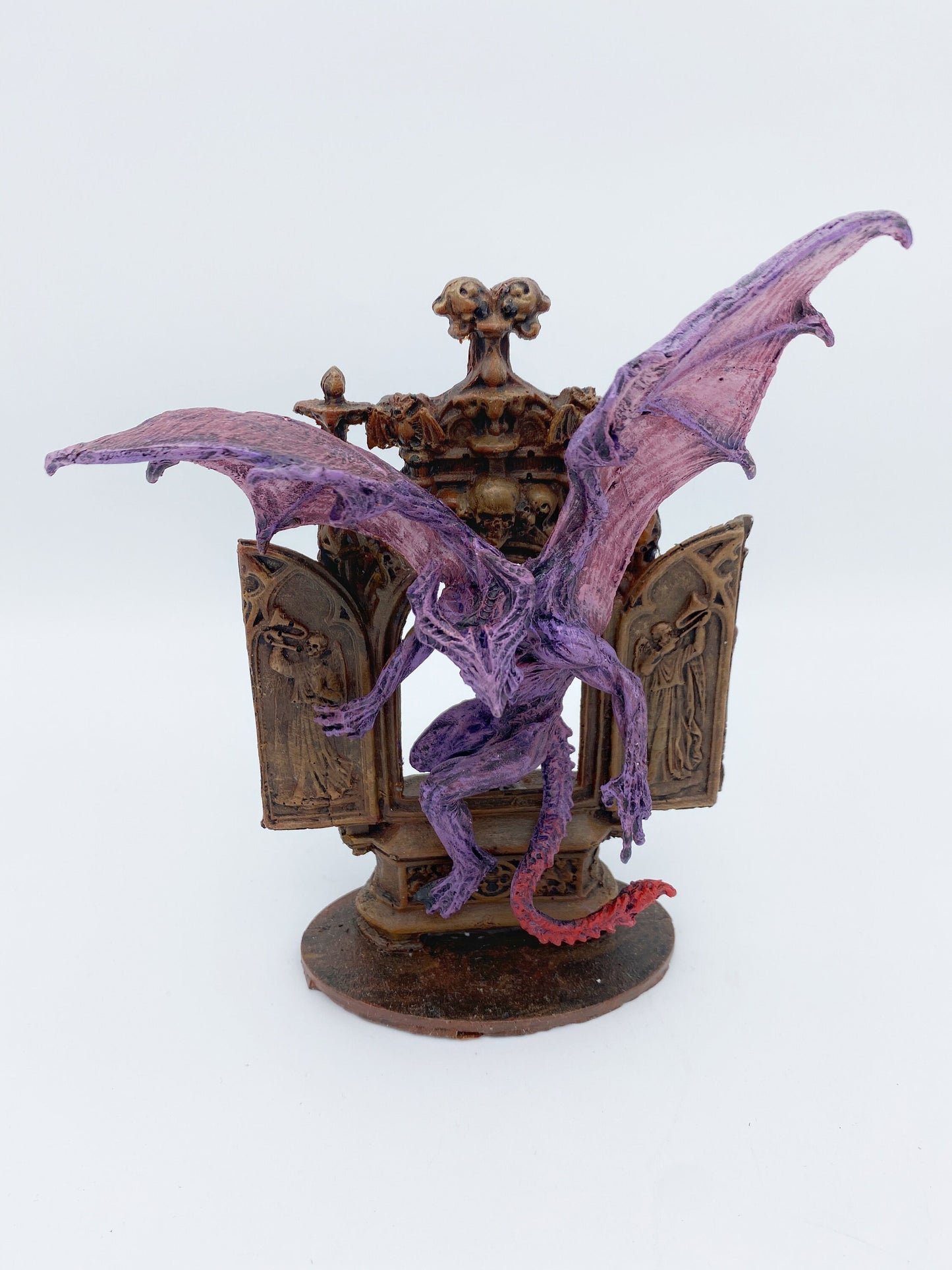 H.P. Lovecraft's Nightgaunt Statue, Full Color Sculpture | Cthulhu Mythos Monster Figurine | Lovecraftian Horror Decor and Gamer Gift