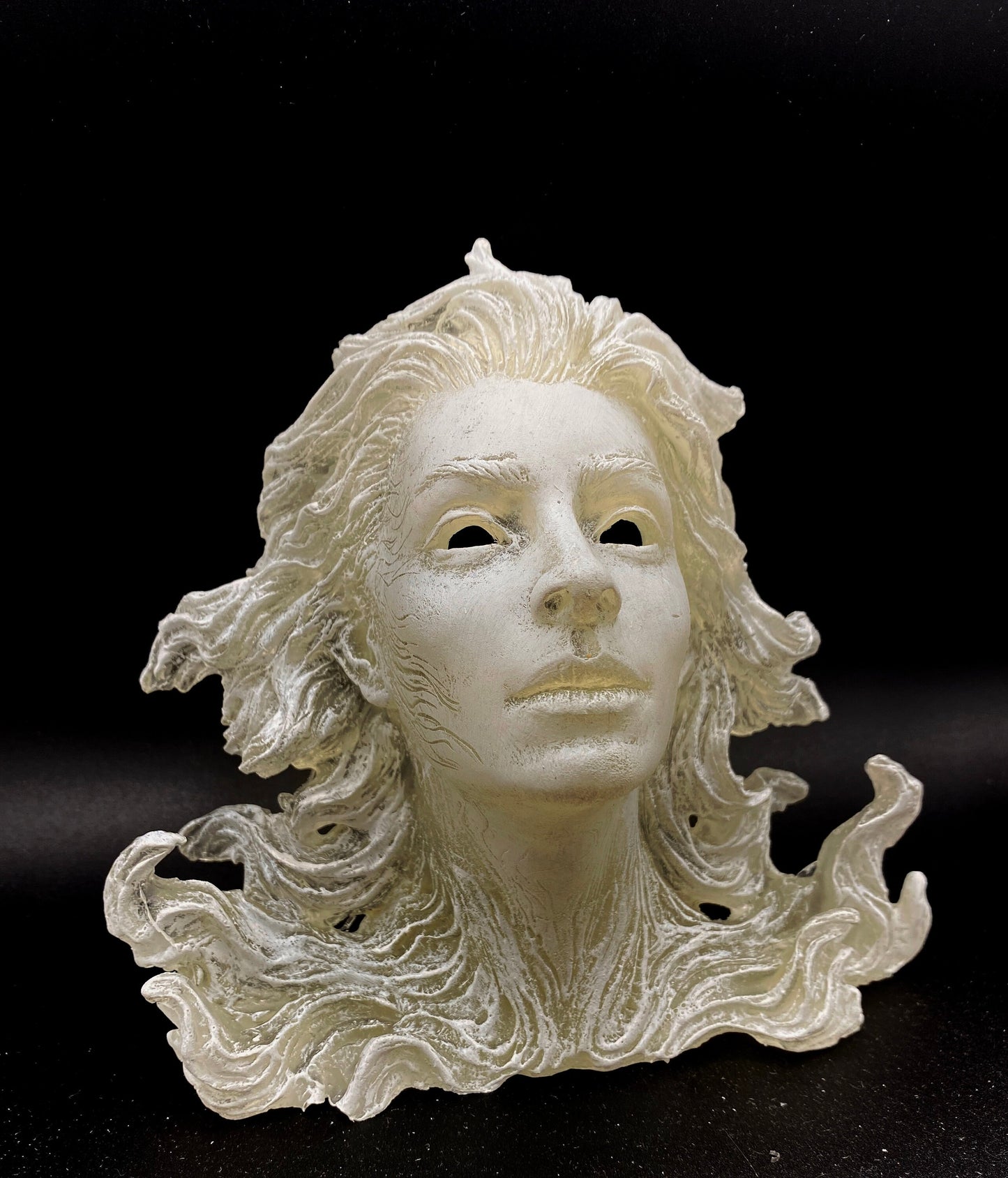 Spirit Summoning Sculpture, with LED Tea Light, Hand Painted Resin Sculpture |Spooky Gothic Light Feature |Ghost Light for Gothic Home Decor