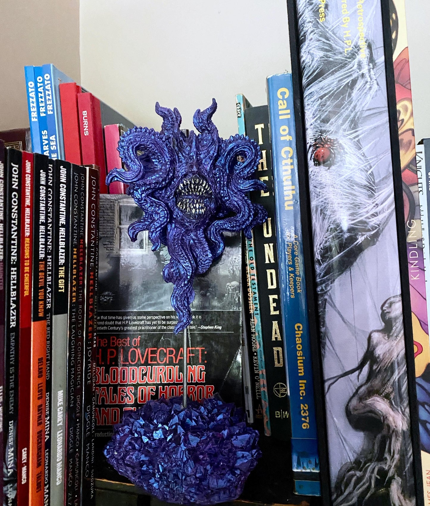 H.P.Lovecraft's Azathoth Statue, Color Shift Purple, Resin Sculpture| Cthulhu Mythos Monster Figurine | Lovecraftian Horror and Gamer Decor