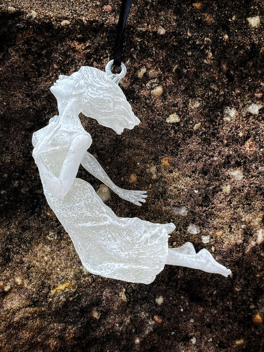 Victorian Ghost Ornament, Hand Painted Resin Sculpture| Gothic Horror Haunting Art| Dark Folklore Art Ornament for Spooky Home Decor