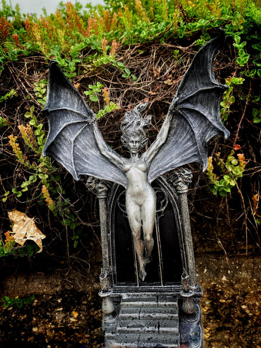 Carmilla the Vampire Statue, Hand Painted Resin Sculpture | Legendary Vampire Figurine |Victorian Gothic Horror|Gothic Gift and Spooky Decor