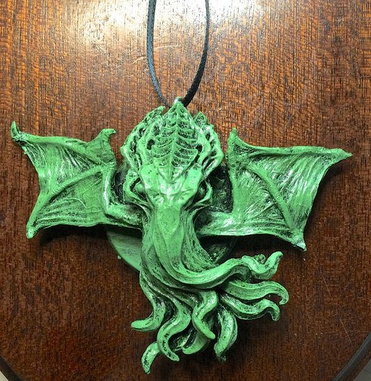 H.P. Lovecraft’s Cthulhu Head Ornament, Hand Painted Sculpture | Cthulhu Mythos Monster Figurine | Lovecraftian Horror Decor and Gamer Gift