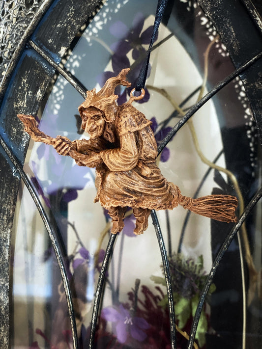 La Befana the Witch Ornament, Hand Painted Resin Sculpture |Rustic Folklore Crone Figurine |Christmas Witch Pagan Ornament for Holiday Decor