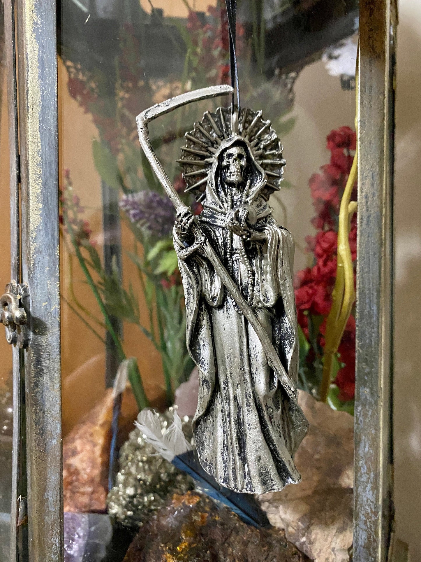 Santa Muerte Ornament, Hand Painted Sculpture | Mexican Saint of Death Altar Figurine | Gothic Ornament, Dia de los Muertos Holiday Decor