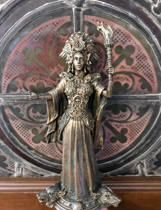 Hecate, Goddess of Witchcraft and Magic Statue, Half Scale | Pagan Mythical Goddess Figurine | Folklore Altar Statue for Gothic Home Decor