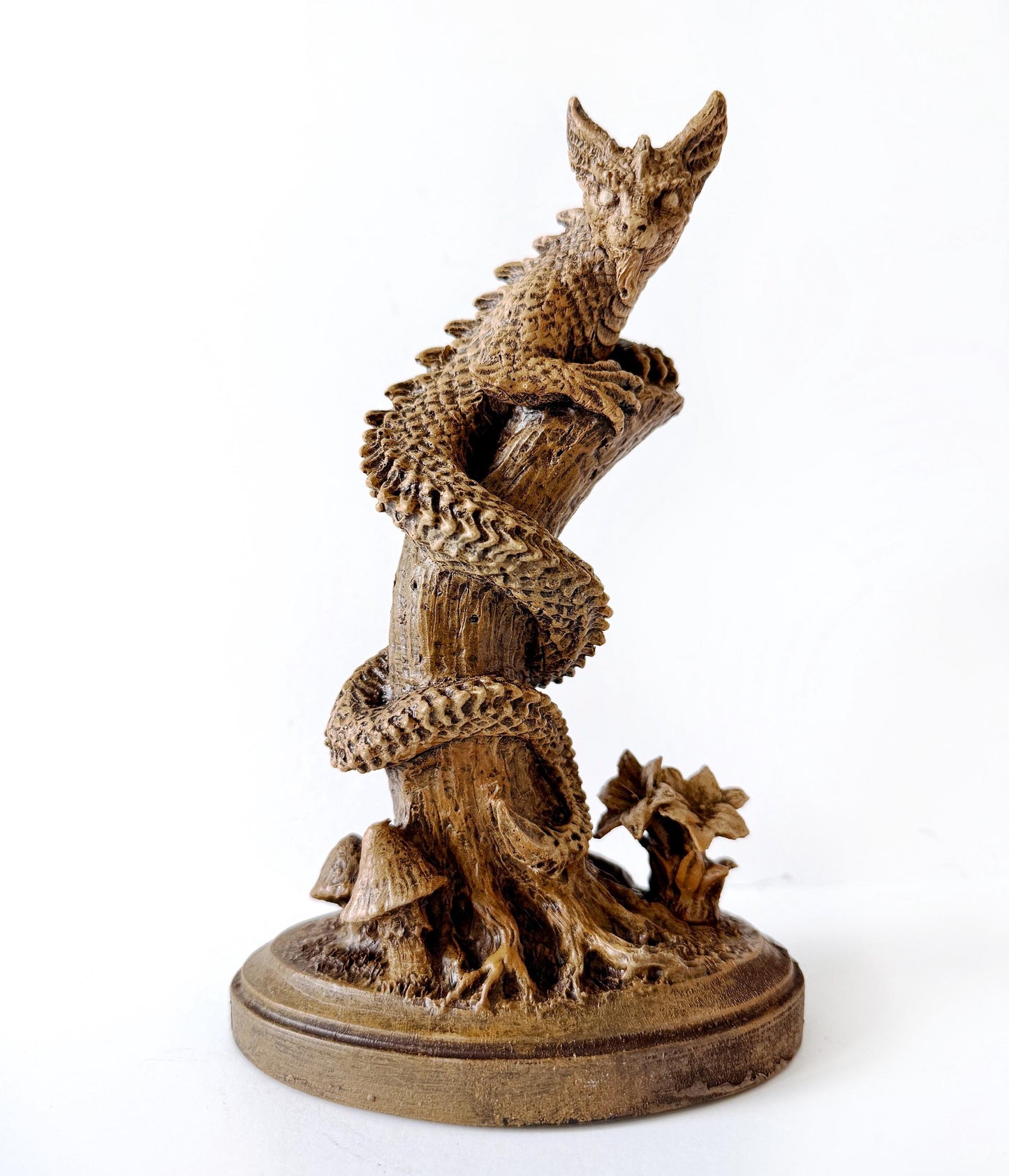 Tatzelwurm/ Dragon Cat Statue, Hand Painted Resin Sculpture | Mythical Creature Figurine | Unique Legendary Cat Figurine. Fantasy Art Decor