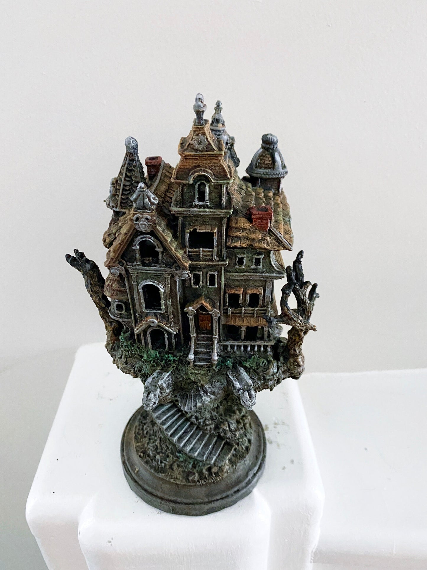 Haunted Mansion, with LED tea light, Full Color