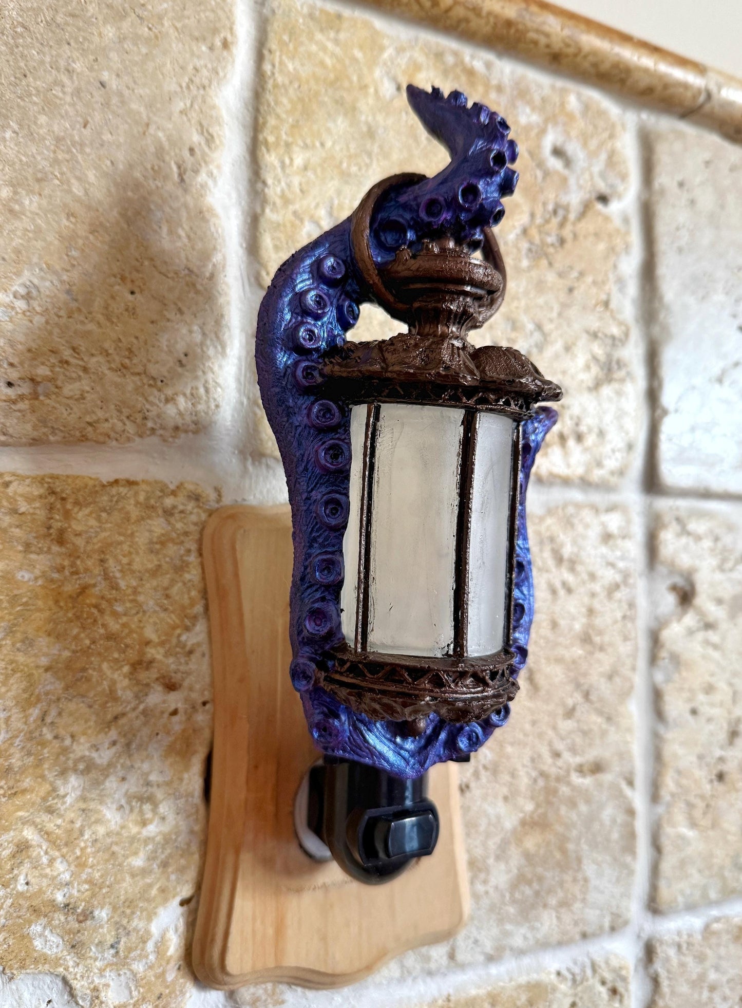 Tentacle Lantern Nightlight, Hand Painted Resin Sculpture | Nautical Gothic Night Light | Octopus Kraken Lighting for Fantasy Home Decor