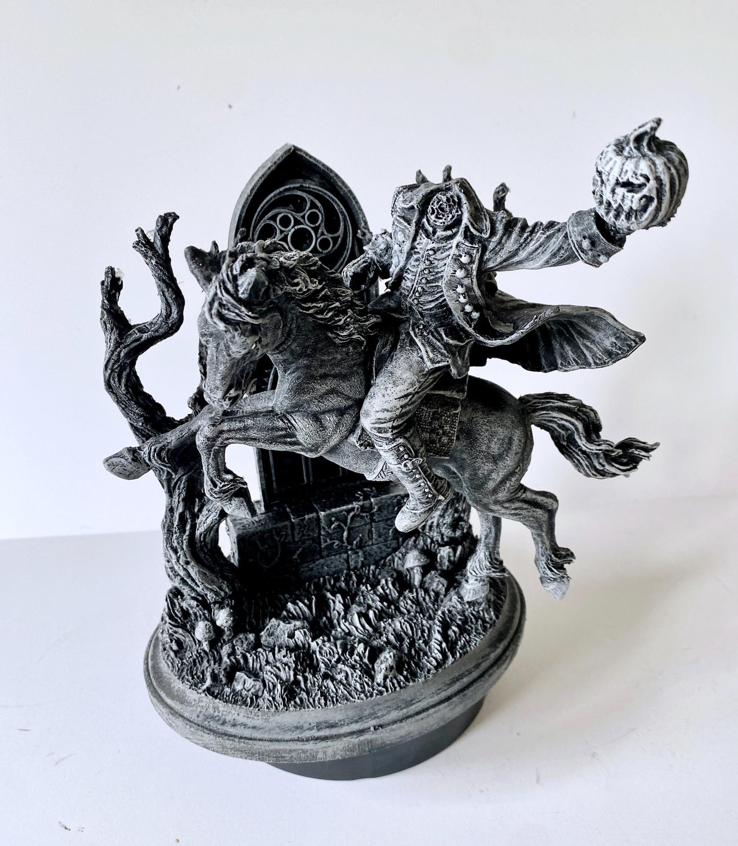 Headless Horseman Riding Statue, Hand Painted Resin Sculpture | Gothic Legend of Sleepy Hollow Figurine | Dark Folklore Art for Spooky Decor