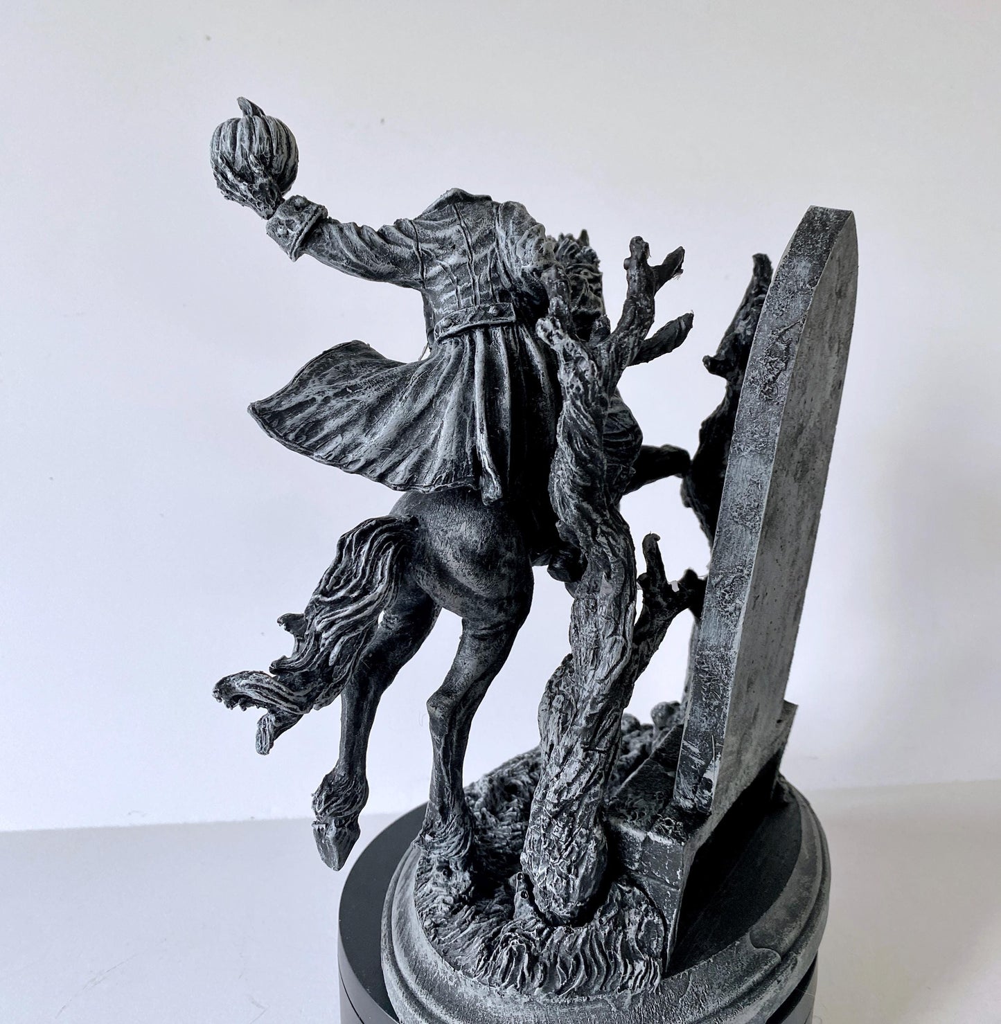 Headless Horseman Riding Statue, Hand Painted Resin Sculpture | Gothic Legend of Sleepy Hollow Figurine | Dark Folklore Art for Spooky Decor