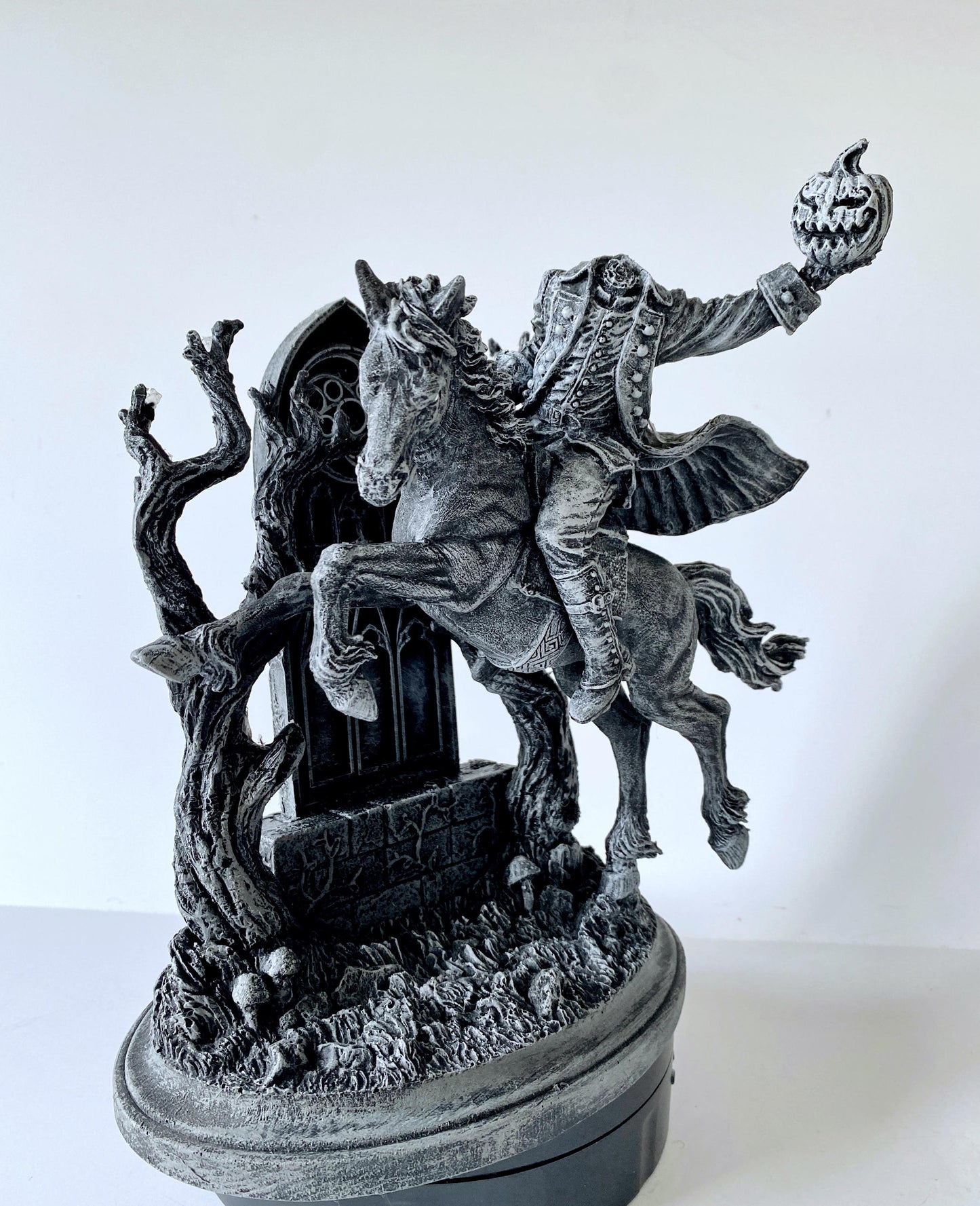 Headless Horseman Riding Statue, Hand Painted Resin Sculpture | Gothic Legend of Sleepy Hollow Figurine | Dark Folklore Art for Spooky Decor