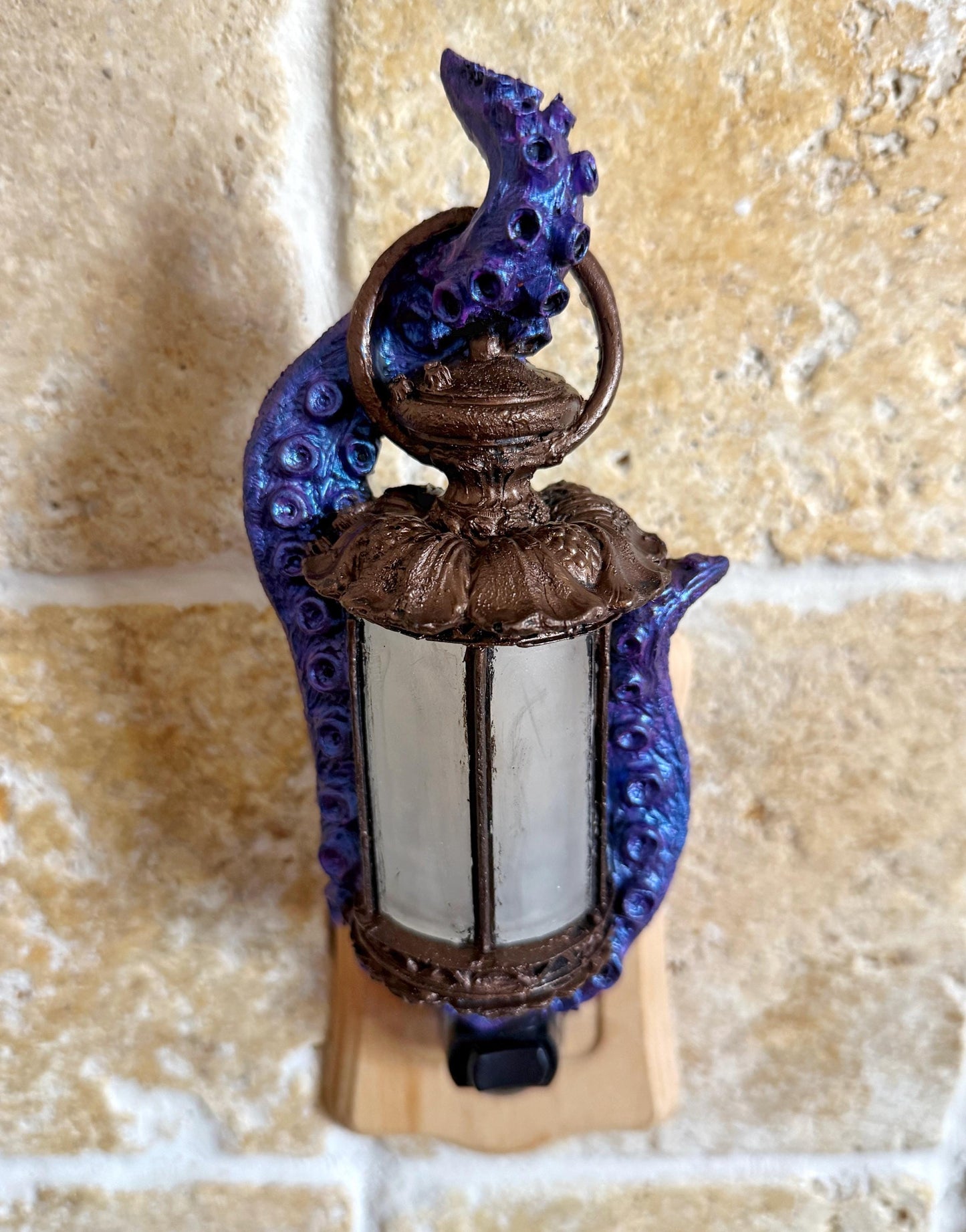 Tentacle Lantern Nightlight, Hand Painted Resin Sculpture | Nautical Gothic Night Light | Octopus Kraken Lighting for Fantasy Home Decor